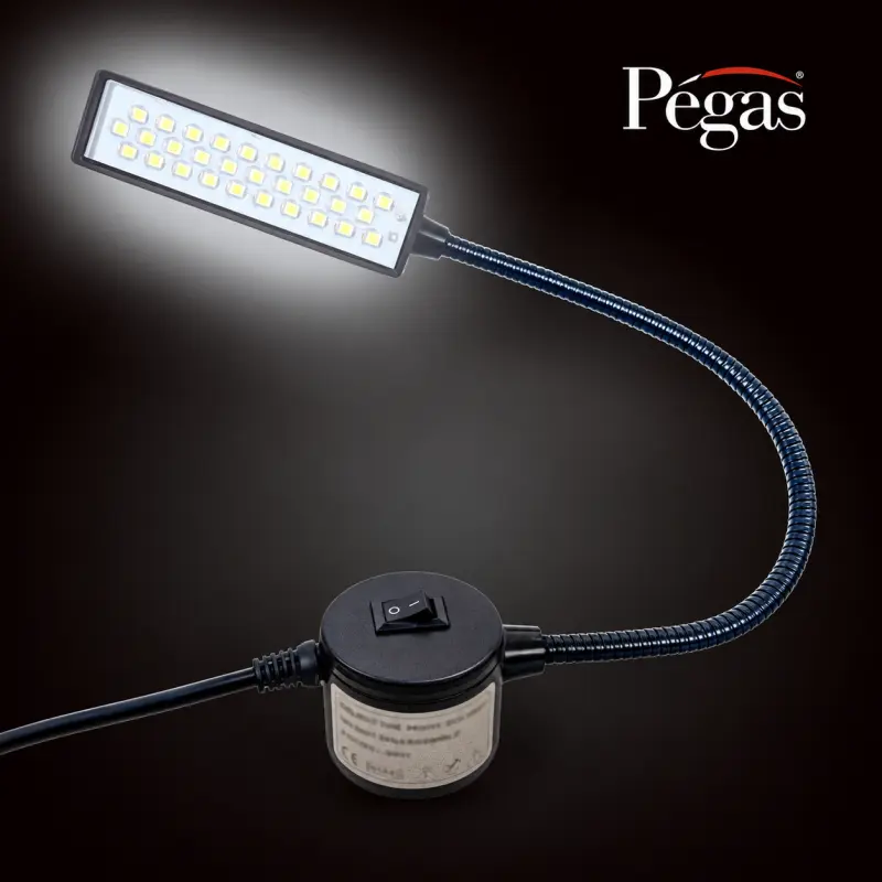Lampe LED magnétique pour scie à chantourner et scie à ruban Pégas